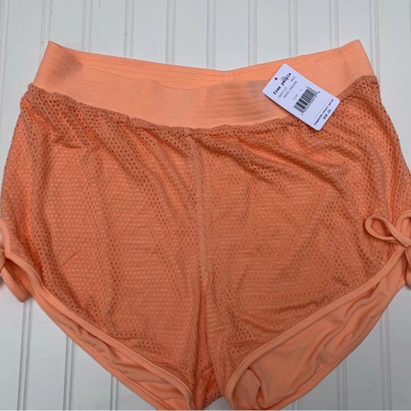 FP Movement Free People Womens Surf Break Shorts Athletic Large NEW.   77 - Picture 2 of 3